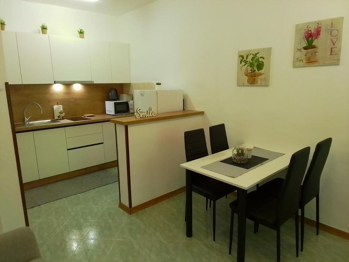 Apartman Leni Пореч Екстериор снимка
